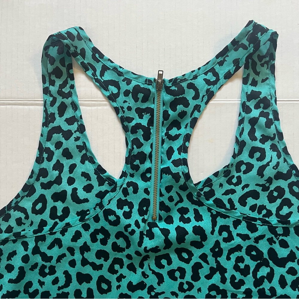Leopard Print Racerback Tank Top - Picture 6 of 8